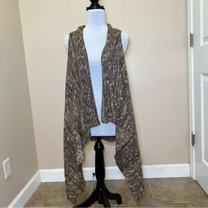 Georgina Estefania Women's Sleeveless Knit Sweater Draped Front Cardigan. Size M